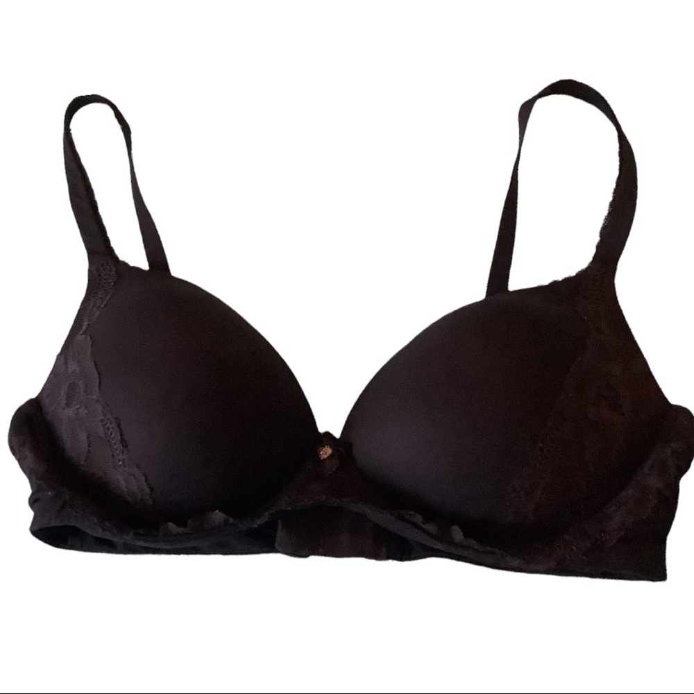 Victoria Secret Body by Victoria No Wire/ Sans Armature Size 38D